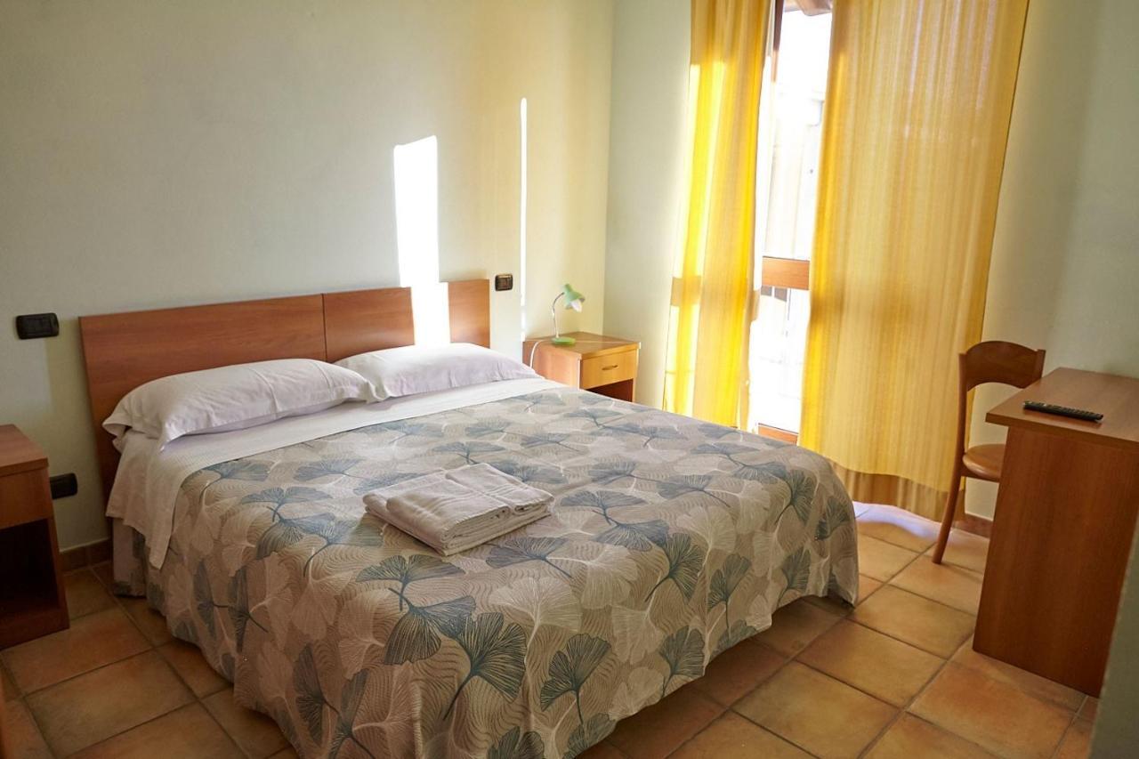 Al Casale B&B Cherasco Exterior foto