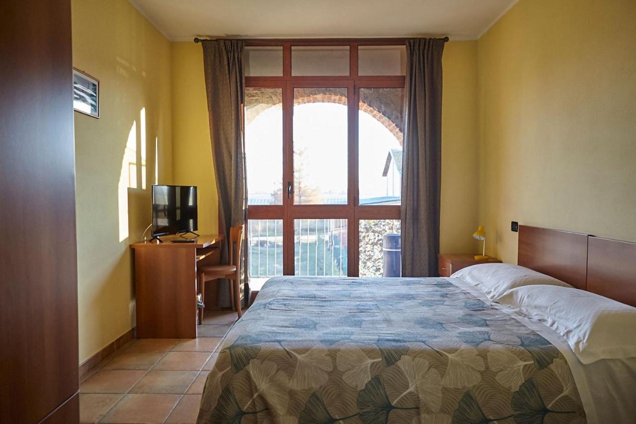 Al Casale B&B Cherasco Exterior foto