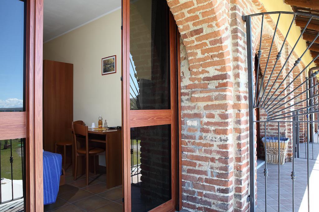 Al Casale B&B Cherasco Exterior foto